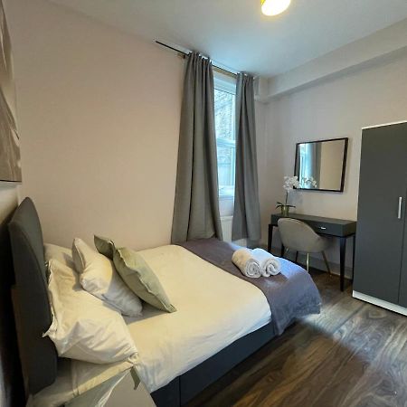 43 Kimberly Road Apartment London Eksteriør bilde