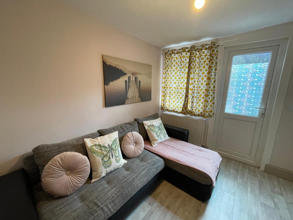 43 Kimberly Road Apartment London Eksteriør bilde